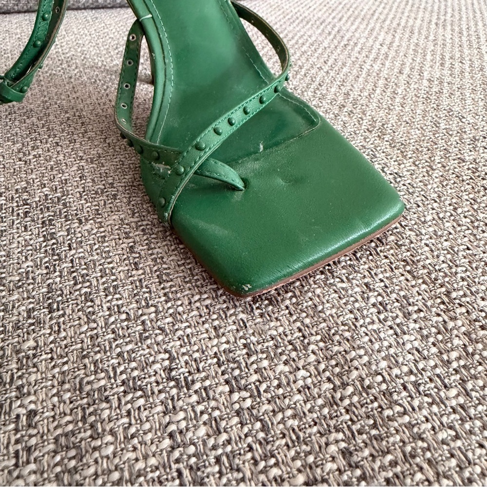 Marc Fisher Green “Dallin” Heels - Picture 4 of 15
